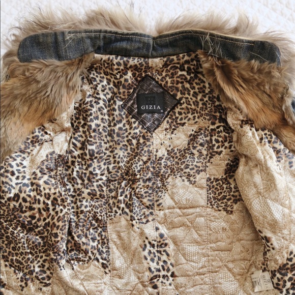 Gizia Denim Coat w/ real fur - Picture 15 of 15